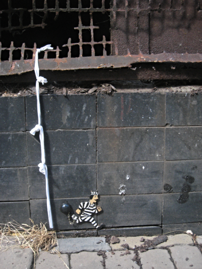 Streetart Delft Prison breakout